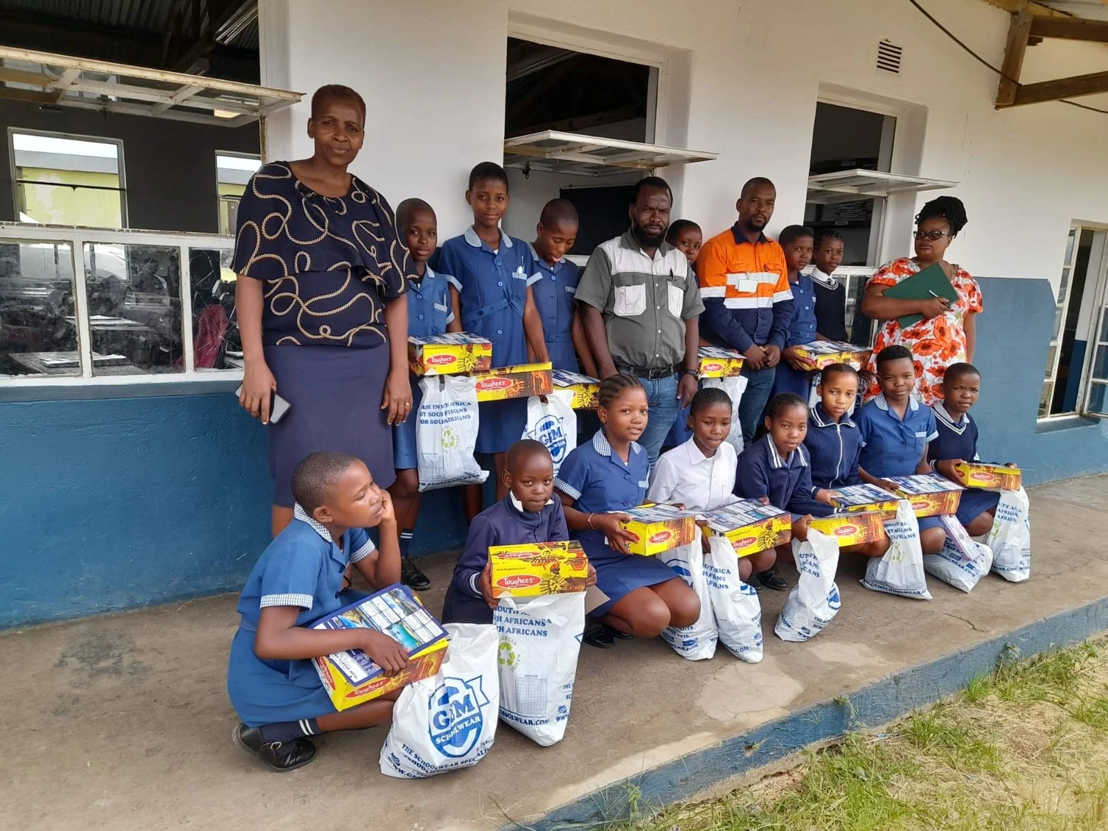 ZAC donates school uniform to Mbusokazulu traditional dance group and the Njomelwane Primary School