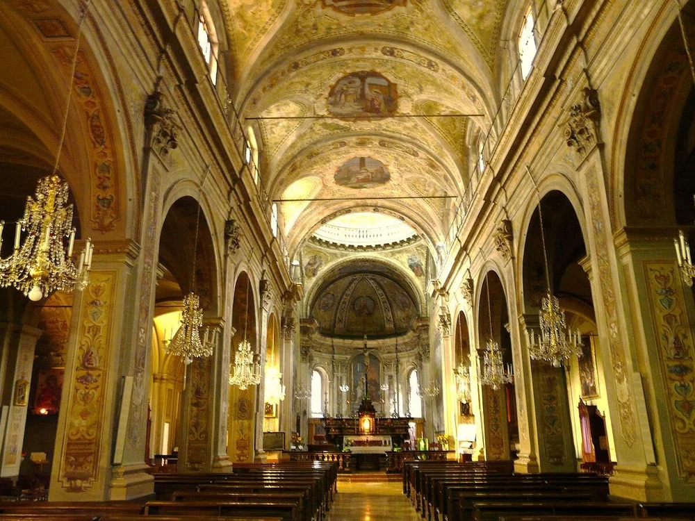 Kerk Canelli.jpg
