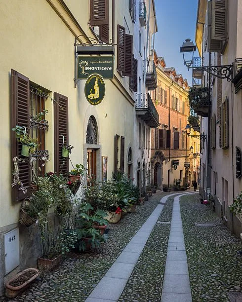 Acqui Terme Straat.jpeg