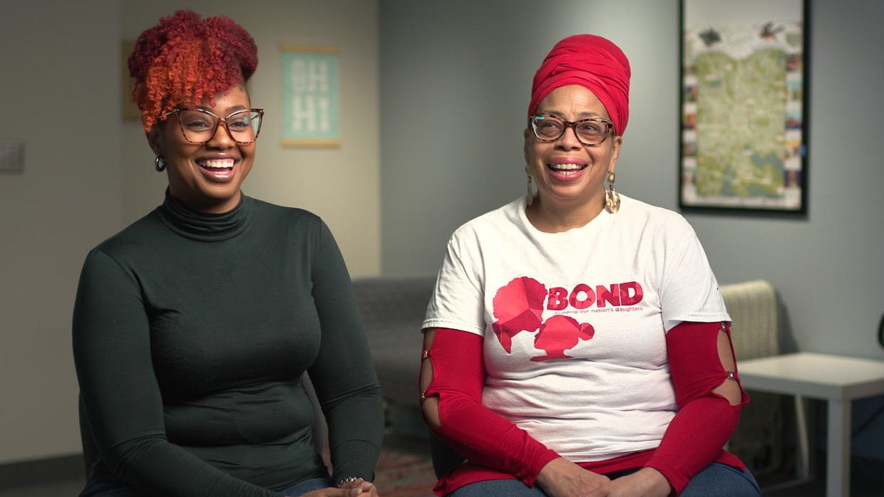 Baltimore program helps single moms and daughters build stronger bonds | CBS NEWS