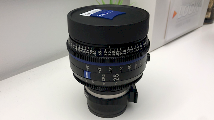 Zeiss Compact Prime CP.3 25mm T2.1 EF Weitwinkel-Cinema-Objektiv Verleih Frankfurt