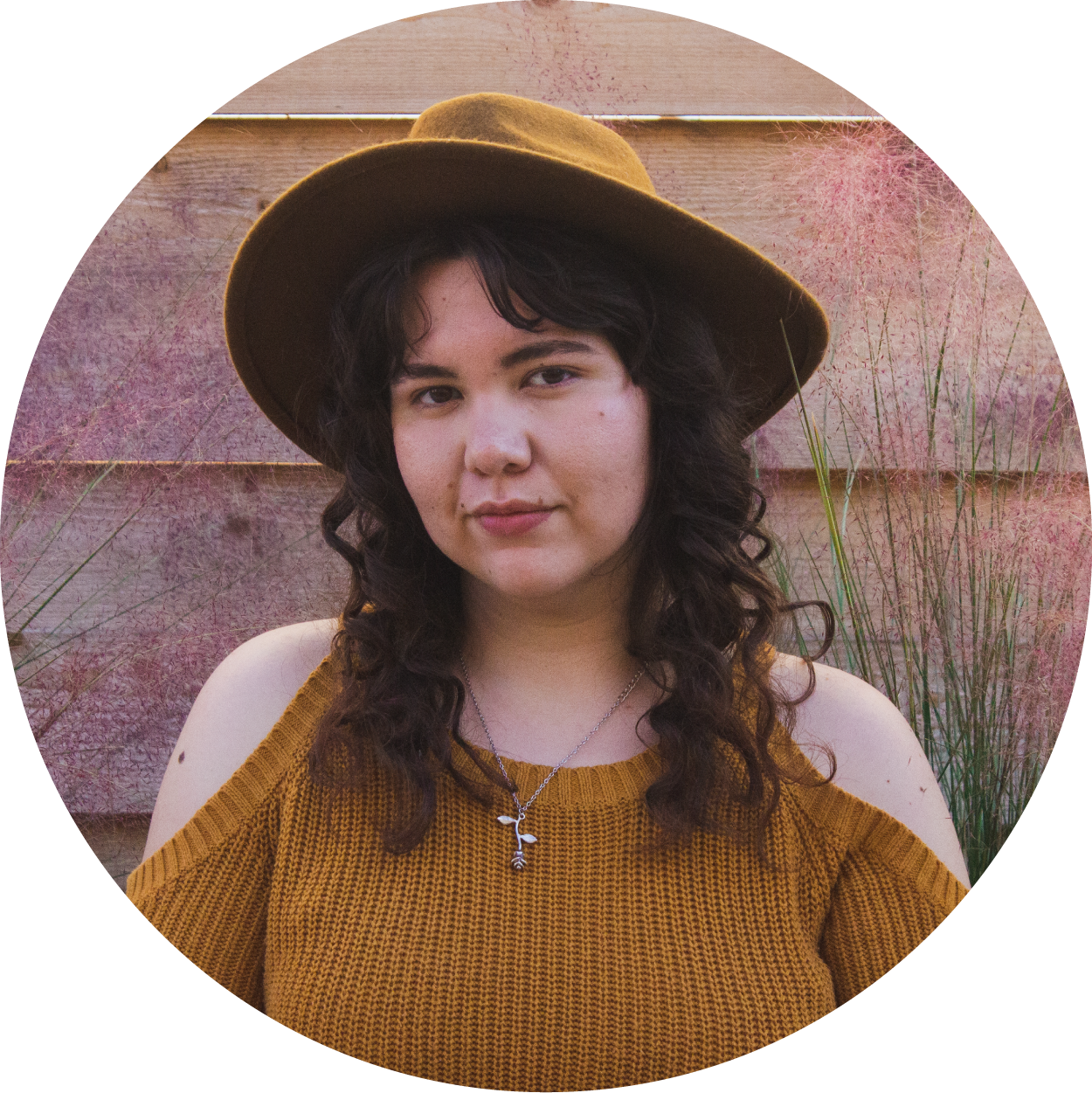 Author-photo-shay-bravo