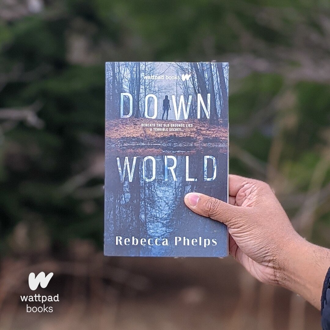 Happy book birthday to Rebecca Phelps (@geminrosey) for the release of her debut, Down World! 🥳 We can't wait for you all to dive into alternate realities with this plot-twisty sci-fi thriller 🚪 Check out our link in bio to grab your copy today!