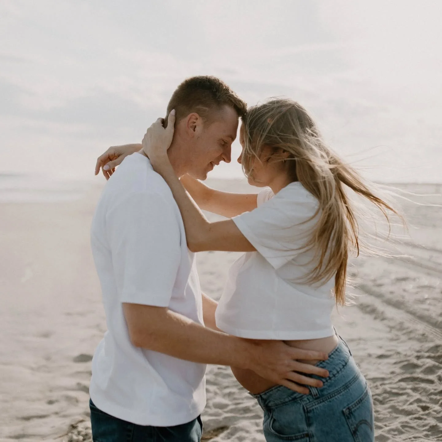 Mom &amp; Dad 🤍 

.
.
#longislandphotographer #jonesbeach #nymaternityphotographer #eastcoastphotographer #ctmaternityphotographer