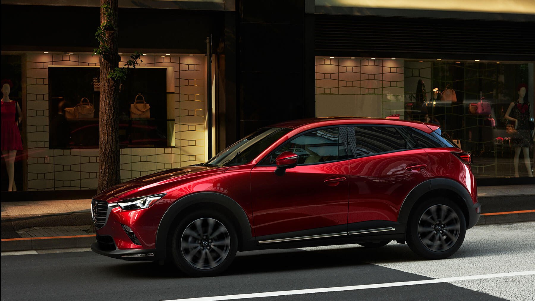MAZDA CX3 - PARKING 2.jpg