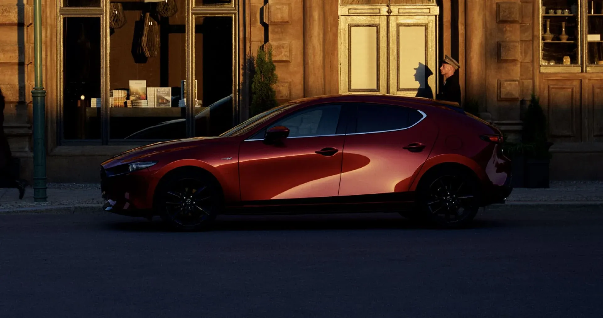 MAZDA 3 - AUTO ROJO.png