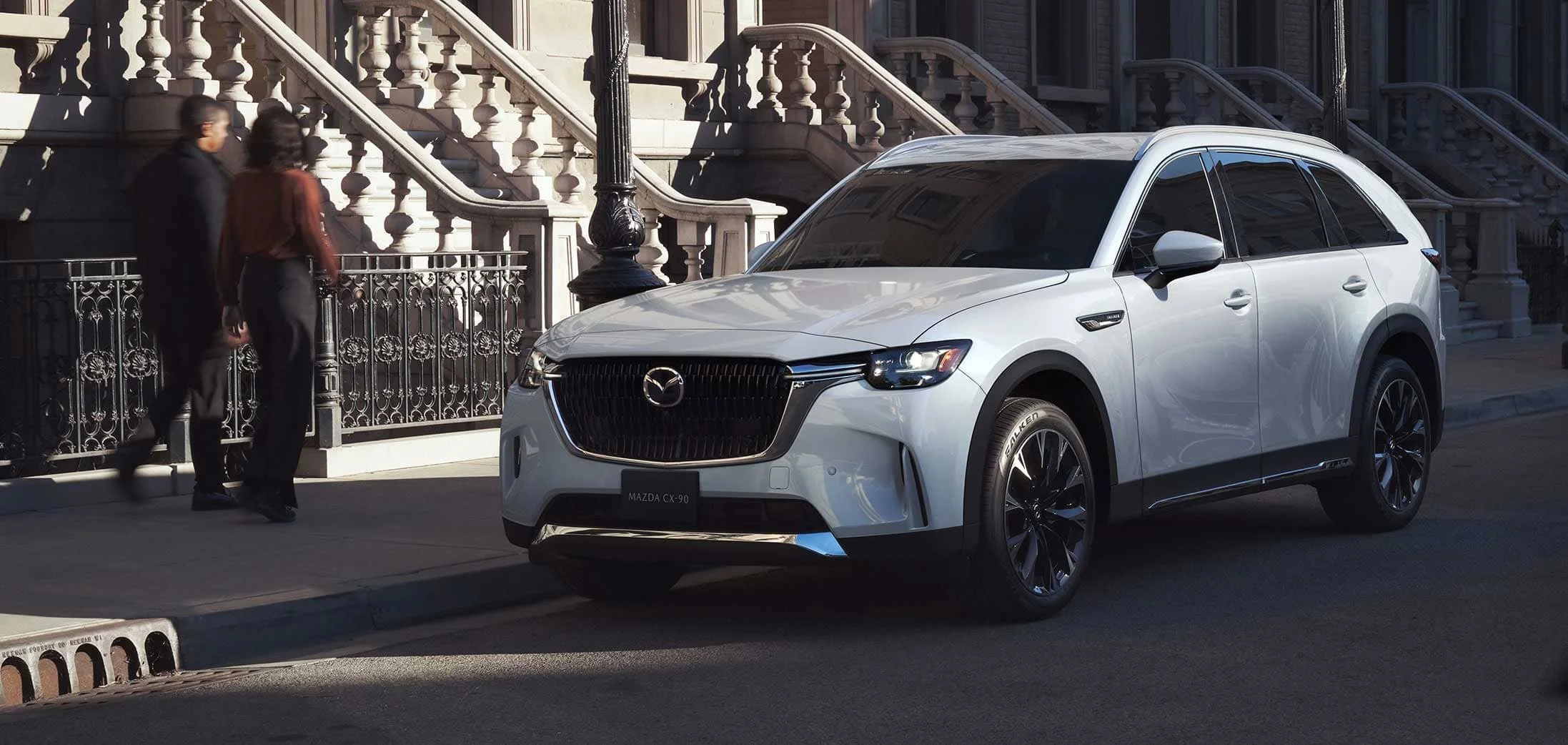 MAZDA CX90 - BLANCO CALLE.jpg