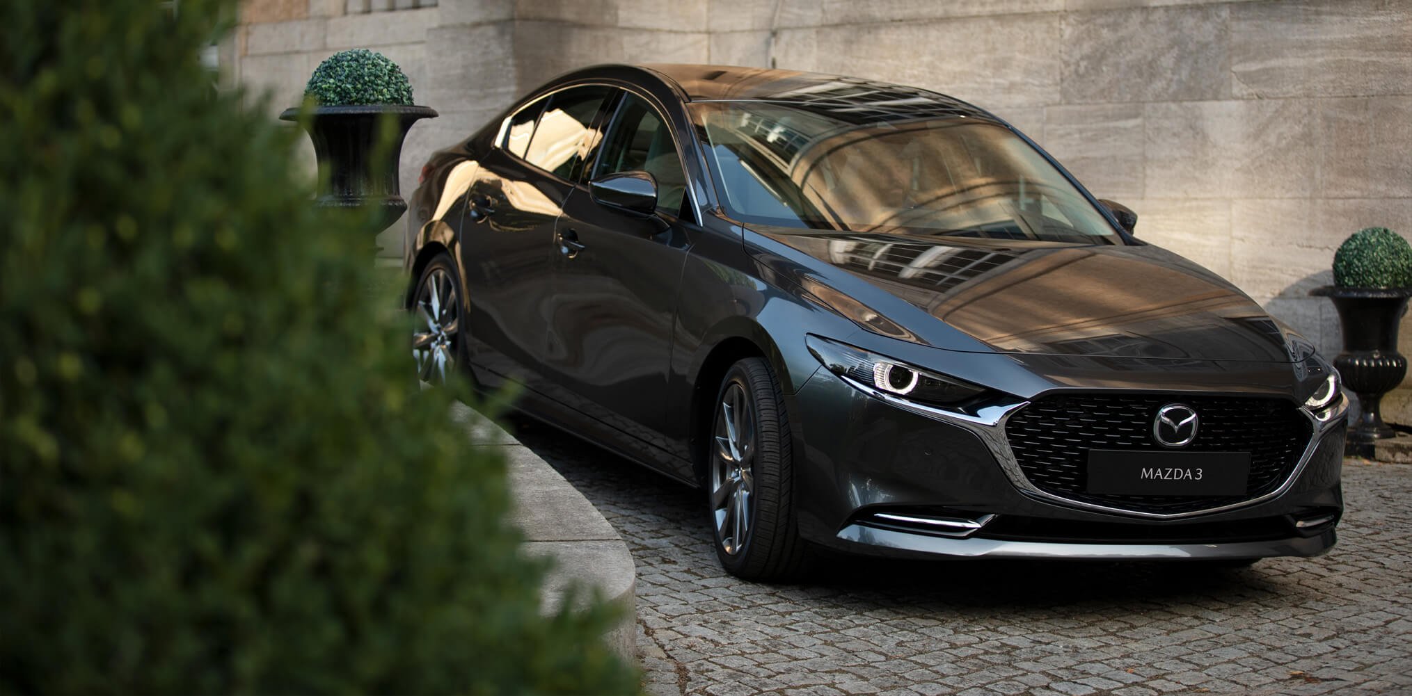 MAZDA 3 - BLACK EXT.jpg