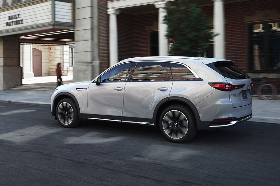 MAZDA CX90 - CALLE CIUDAD.jpg