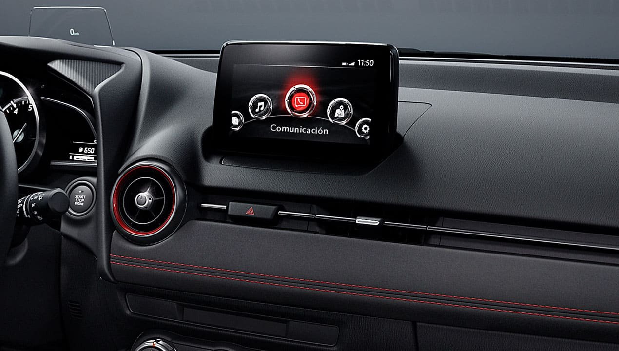 MAZDA2 - PANTALLA CENTRAL TFT DE 7 PULGADAS.jpg
