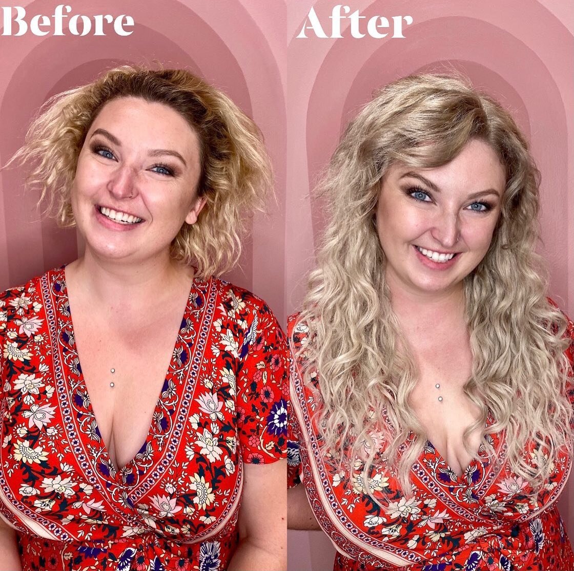 Curly girls can have hand tied extensions too! This look is brought to you by three rows of hand tied extensions, a bleach and tone with a shadow root. Doesn&rsquo;t she look incredible? 
@dreamboathairstudio 
.
.
.
.
.
.
.
.
.
#curlyhair #curlyexten