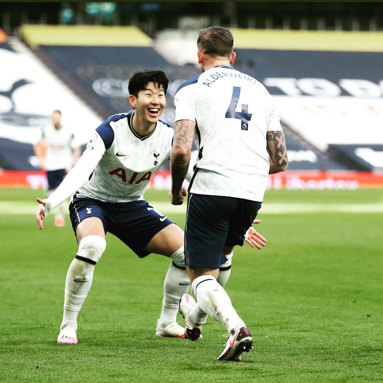 @spursofficial beat @leedsunited 3-0 to send 4️⃣ through to @sole_survivoruk round 4.