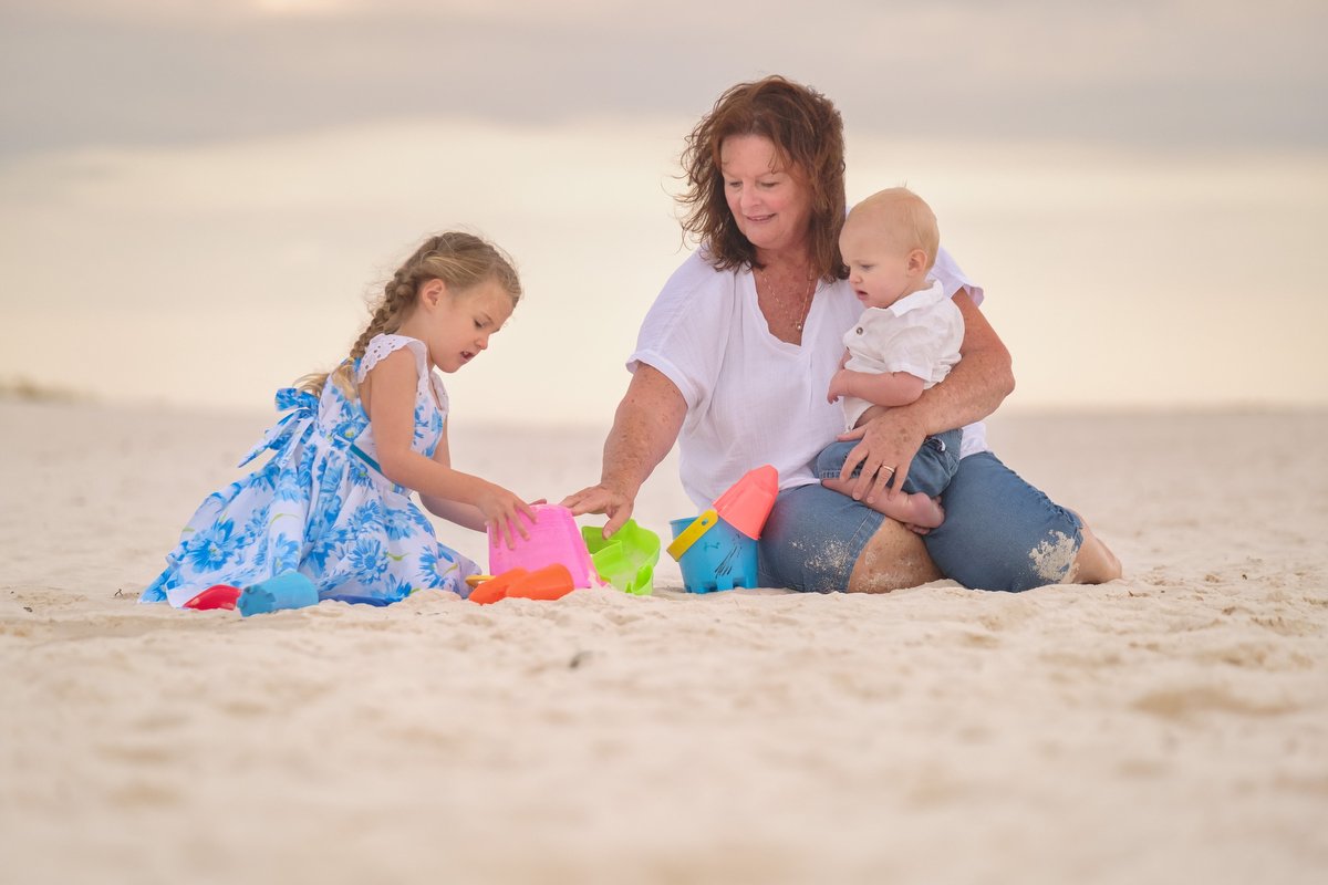 425 Candid Family Beach Photgoraphy .JPG