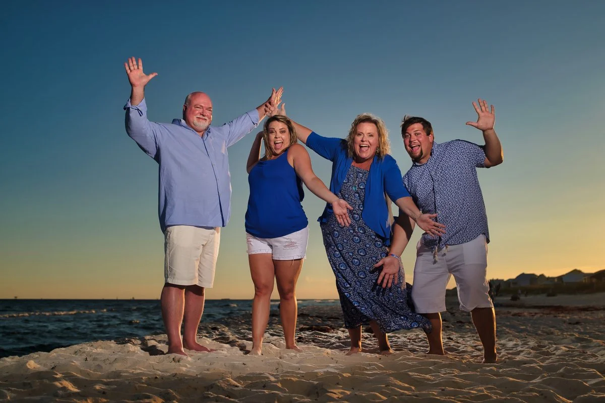  A family session in Fort Morgan on a very bright evening. 