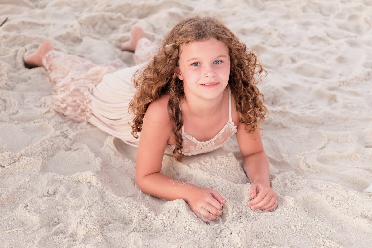 078 gulf shores family beach portraits.JPEG