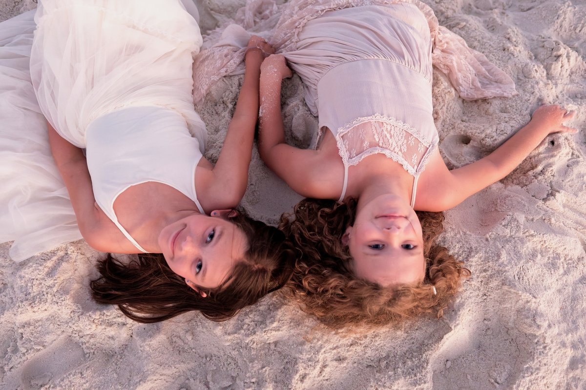 083 gulf shores family beach portraits.JPEG