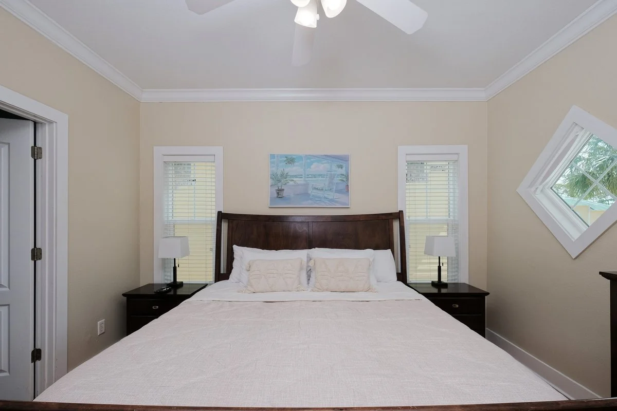 041 purple parrot 10b Perdido Key  061226ajpg.JPG