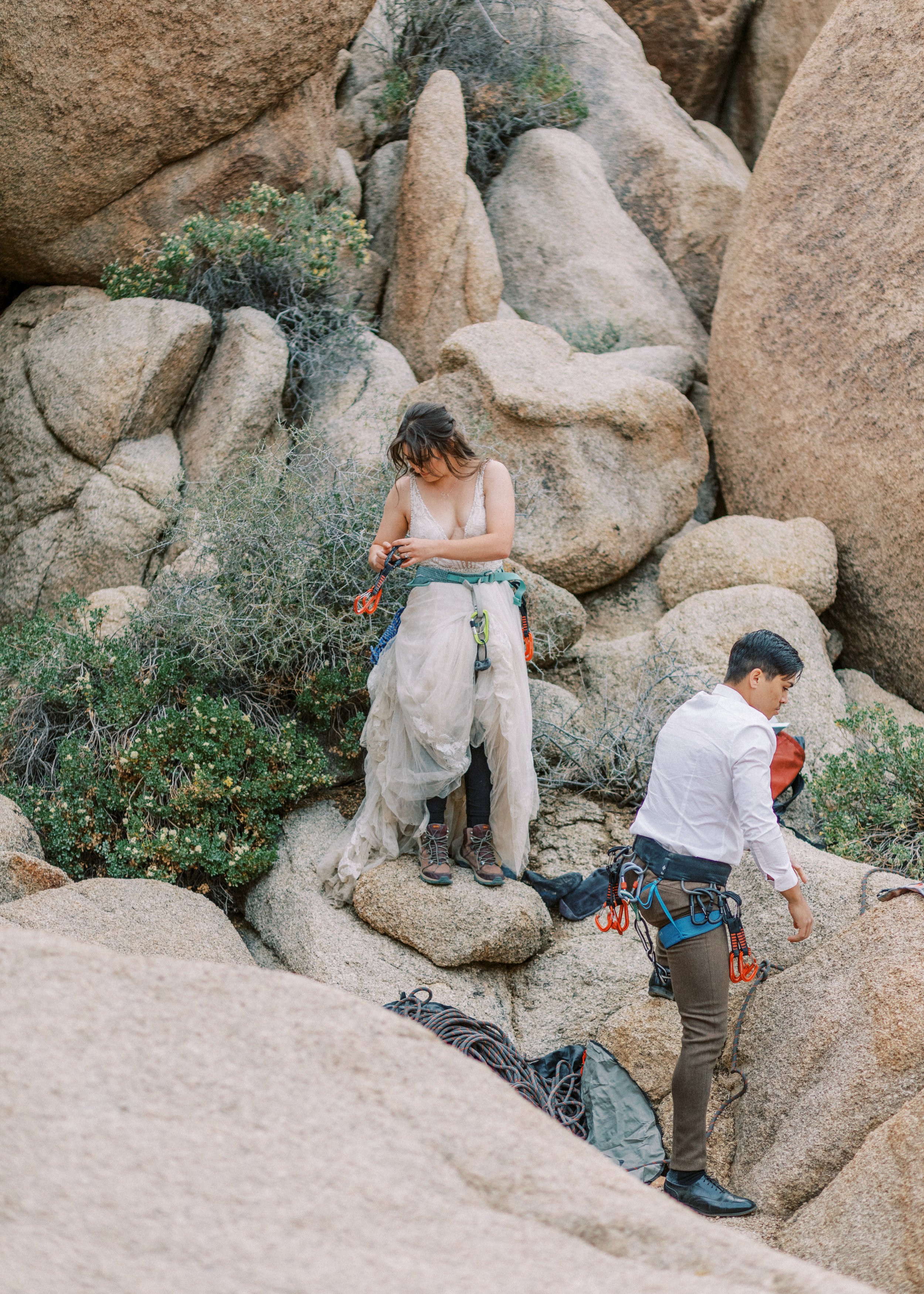 joshua-tree-elopement-photographer-87.jpg