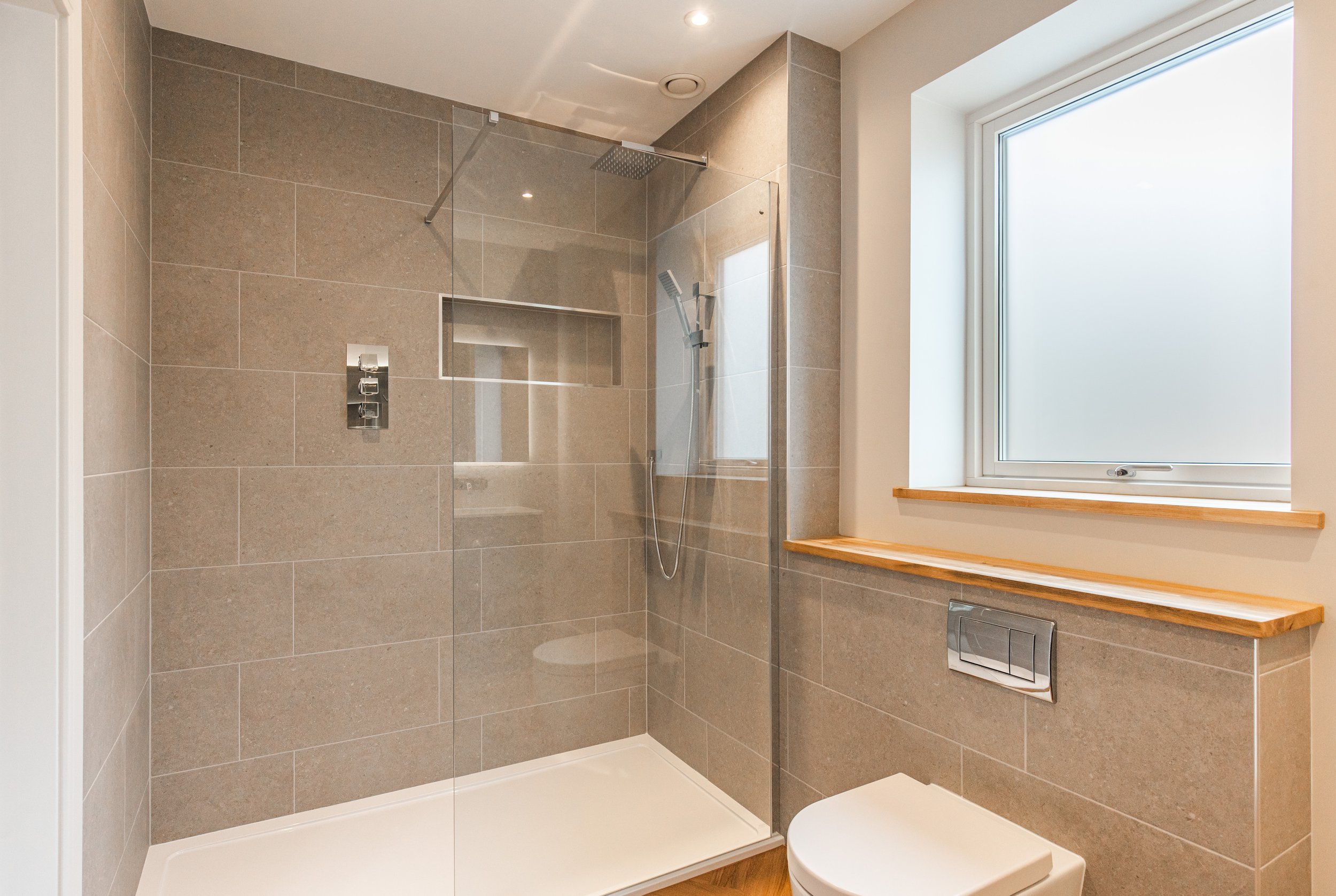 Large Walk-in shower in the Principal ensuite 