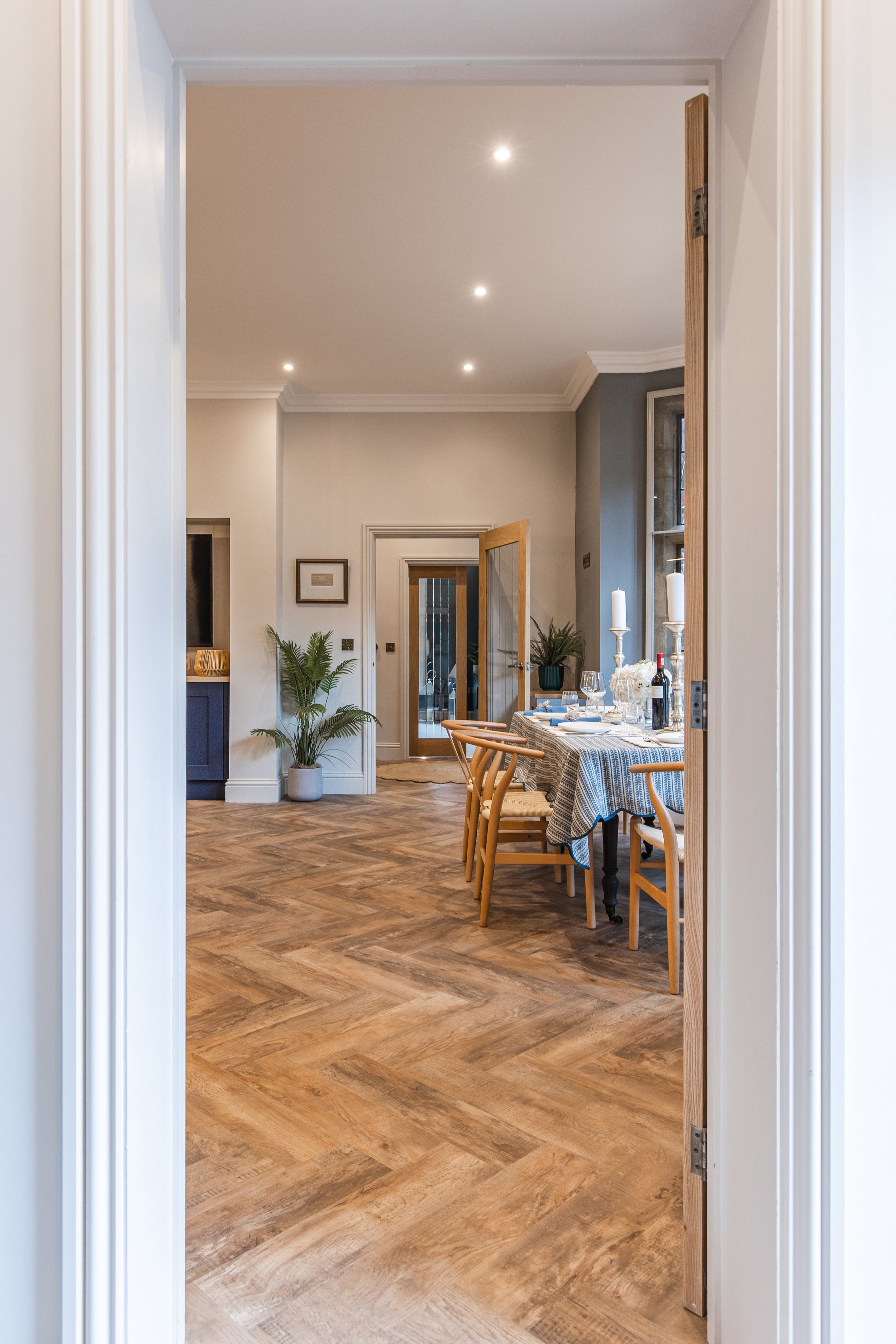 THE LODGE (SEPT)-83.jpg