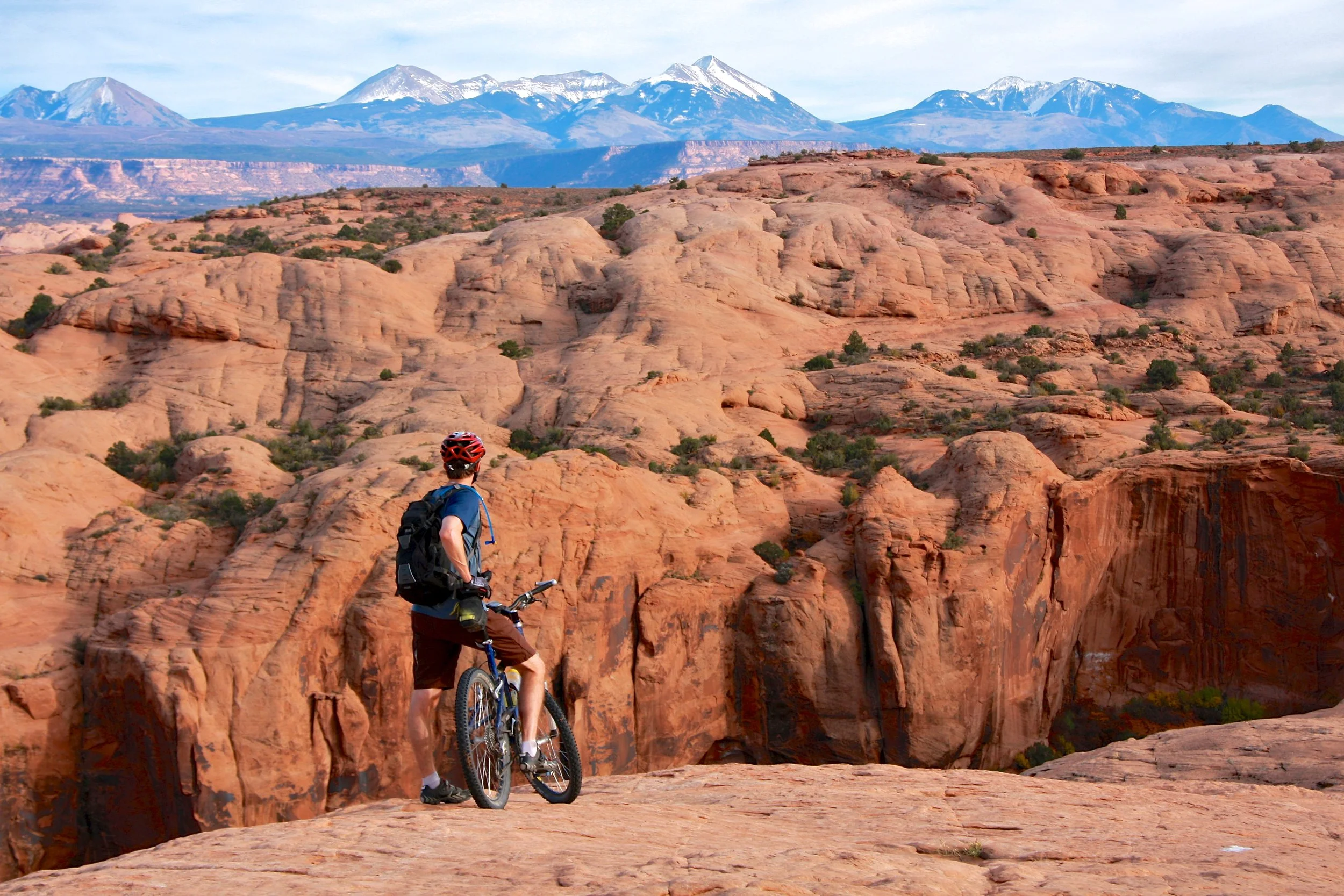 E-Bike in Moab on top of red rocks