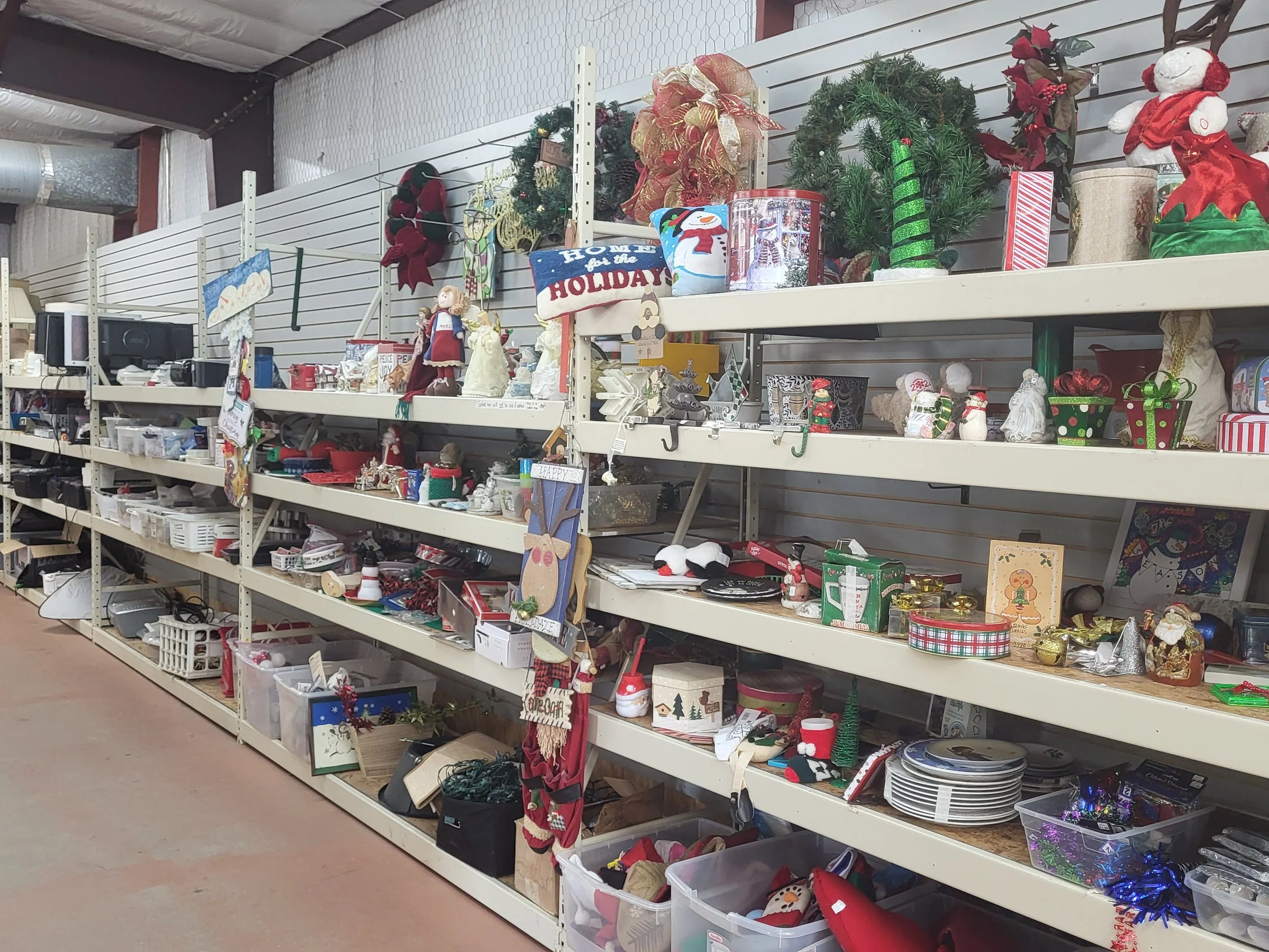 Thrift Store inside 4.jpg
