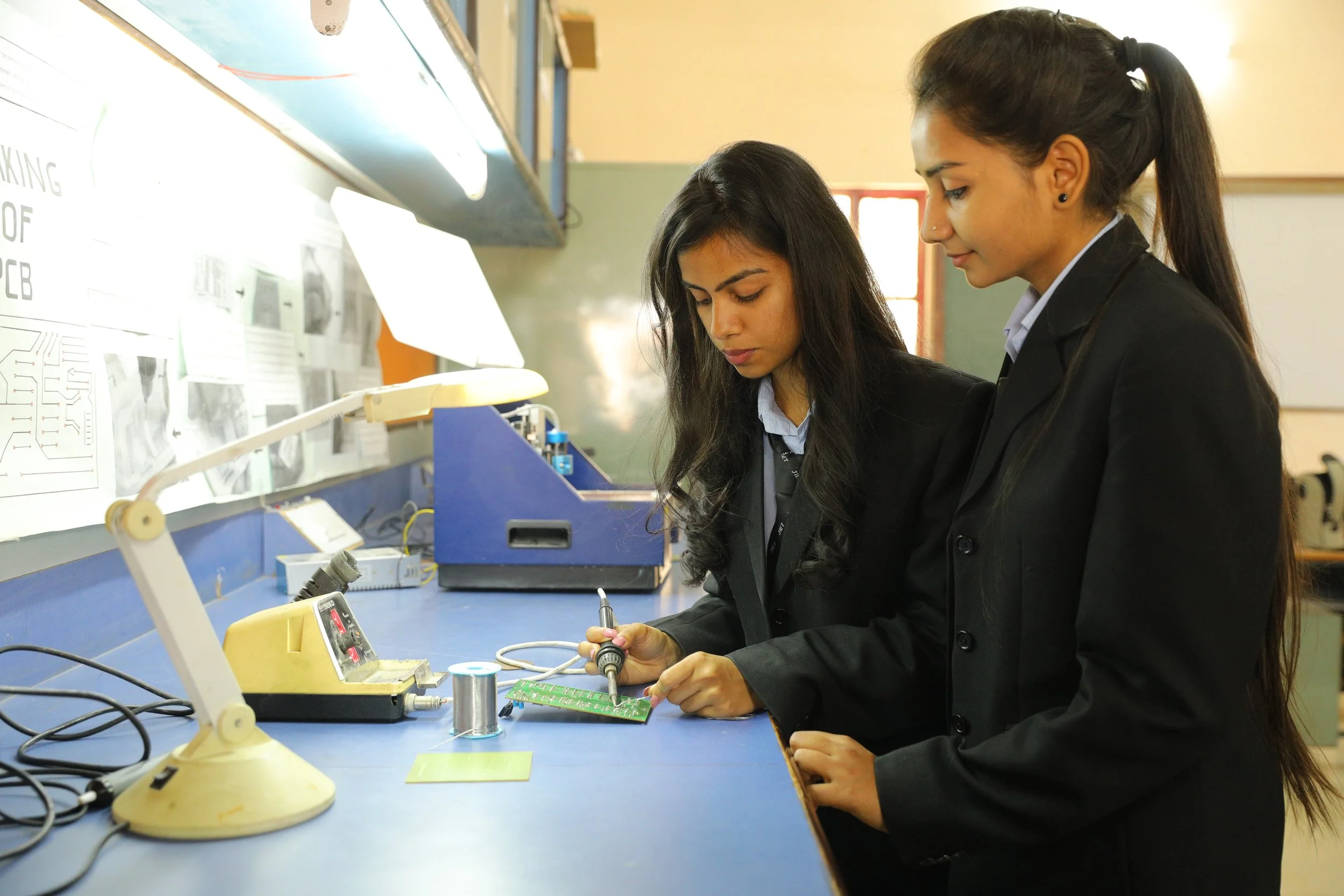 Electronics &amp; Communication Engineering in 2026: Career Scope, Jobs &amp; Future Opportunities