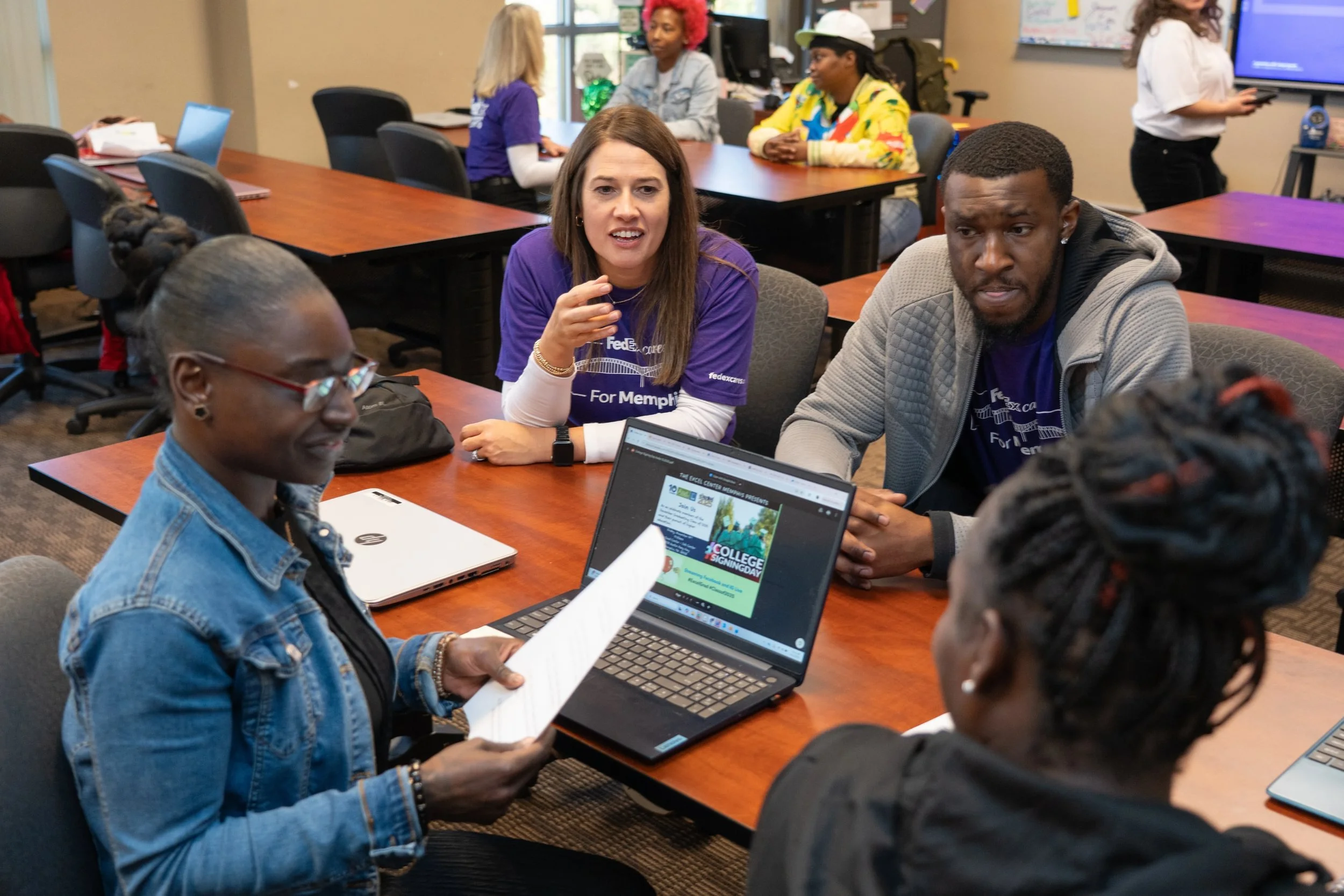 A7_02032_26-10216-MC- 11-12 FedEx Memphis - Large.jpg