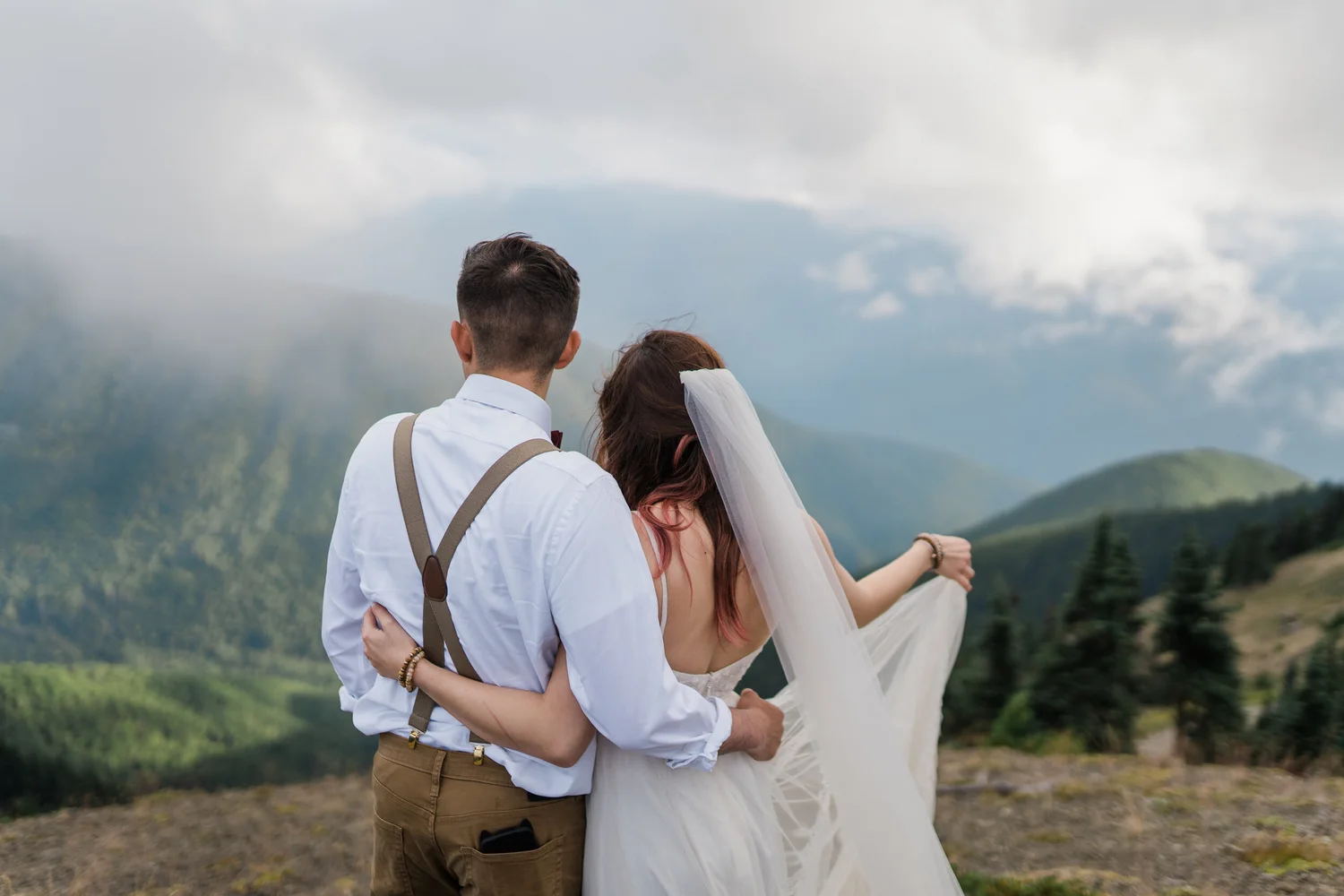 🌲Outdoor Wedding on a Budget 💰💵[3 Budget Outdoor Wedding Tips] — Elope