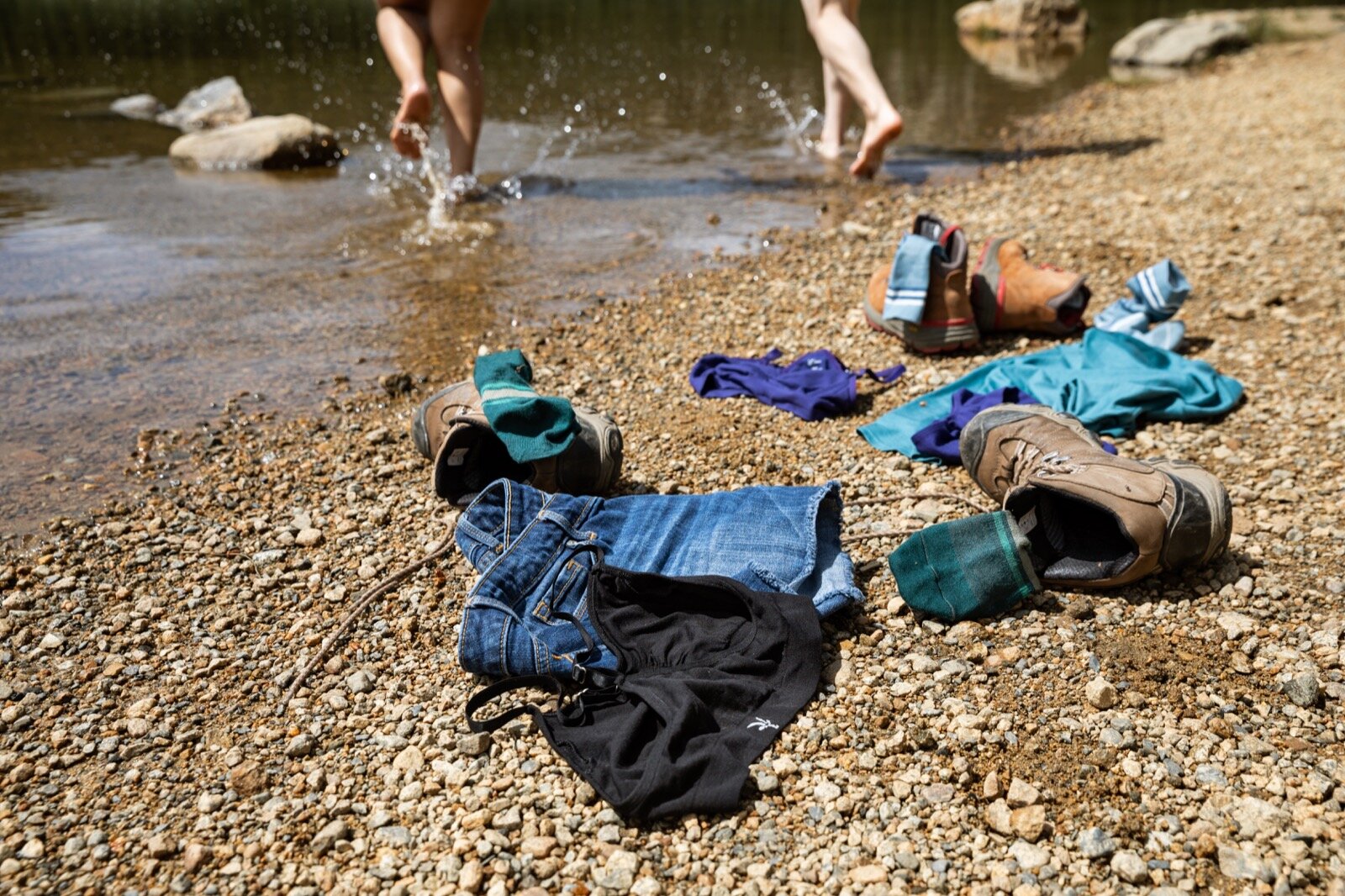 emily-sierra-photography-ibex-womens-underwear-lifestyle-photoshoot-alpine-lake-12.jpg
