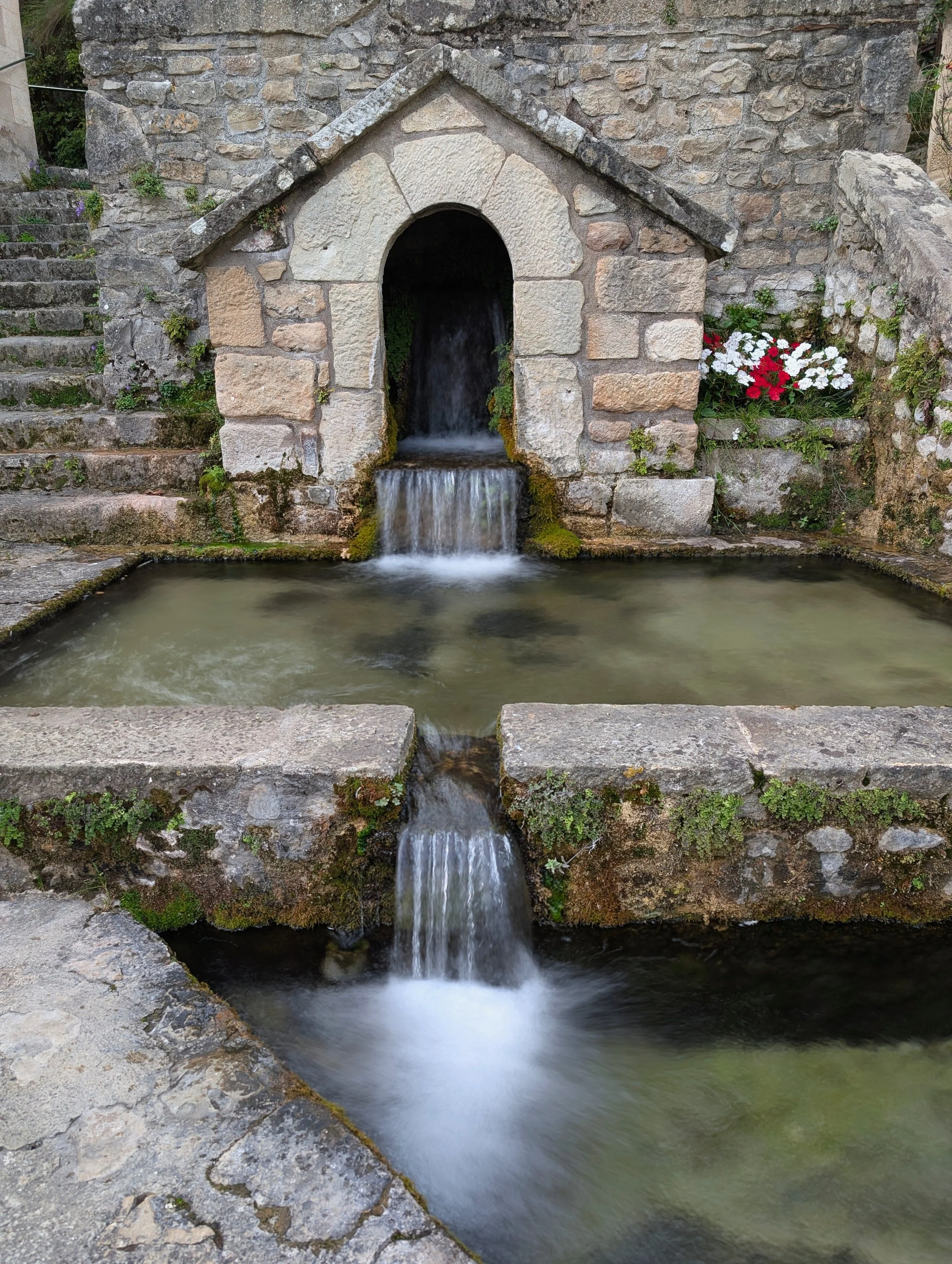 PXL_20250910_151528700.LONG_EXPOSURE-01.COVER.jpg