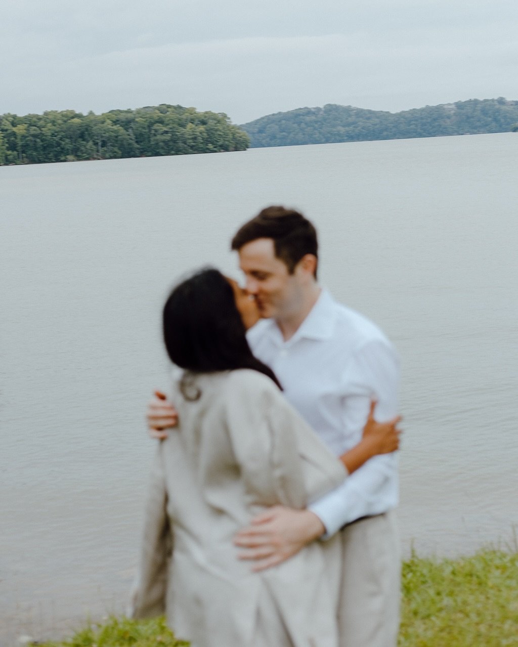 Phil and I had the best time hanging out with Amanda &amp; Jon at the park the other day!! They drove all the way from Boston to get their engagement photos in the city where Amanda grew up, and even though the weather constantly threatened to rain o