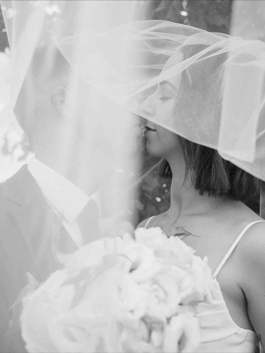 black and whites from e + n&rsquo;s wedding 🤍 they brought their immediate families together to celebrate their love and it was simply stunning!