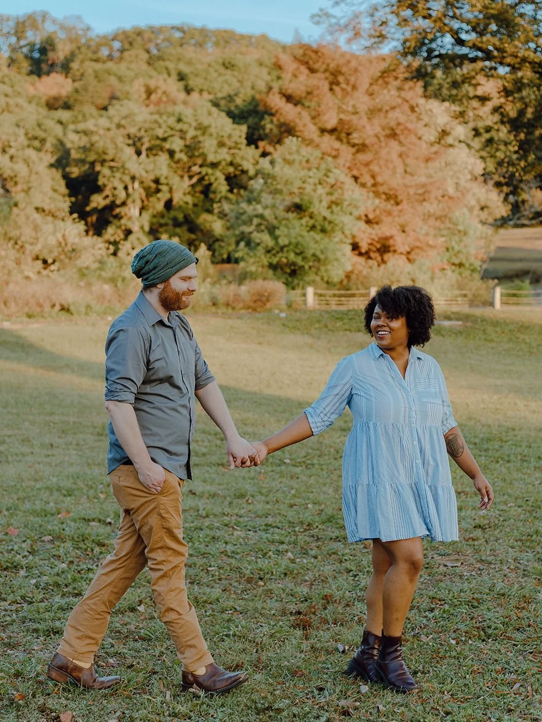 just a quick frolic in the field never hurt anybody ⭐️

#springphotoshoot #springminisession #marylandphotographer #baltimorephotographer #marylandweddingphotographer