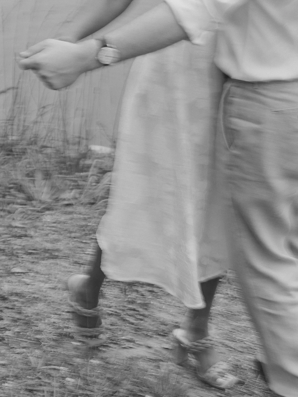 A + J 🤍 We were so stressed about the rain this day! But it turned out to be the most perfect overcast evening for our session 🫶🏻 love a waterfront engagement session

#waterfrontphotography #marylandphotographer #marylandweddings #baltimorewaterf