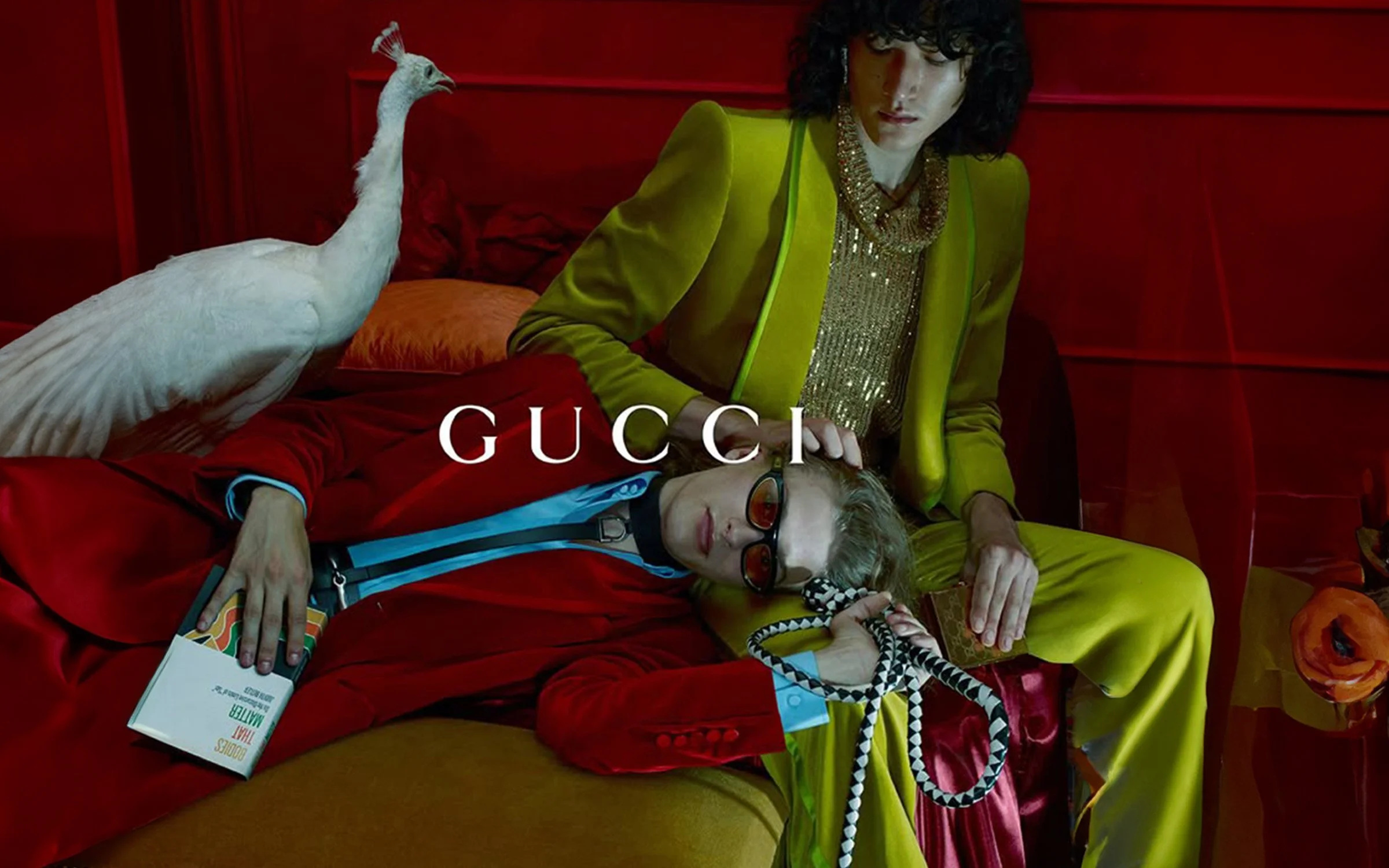 carousel-gucci.jpg