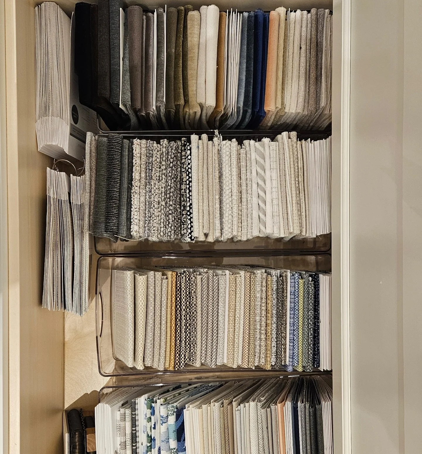 March Snippets 💕 

Wrapping up Q1 feeling relaxed, inspired and ready to tackle our next projects! Who&rsquo;s library needs a Q2 refresh? 😋