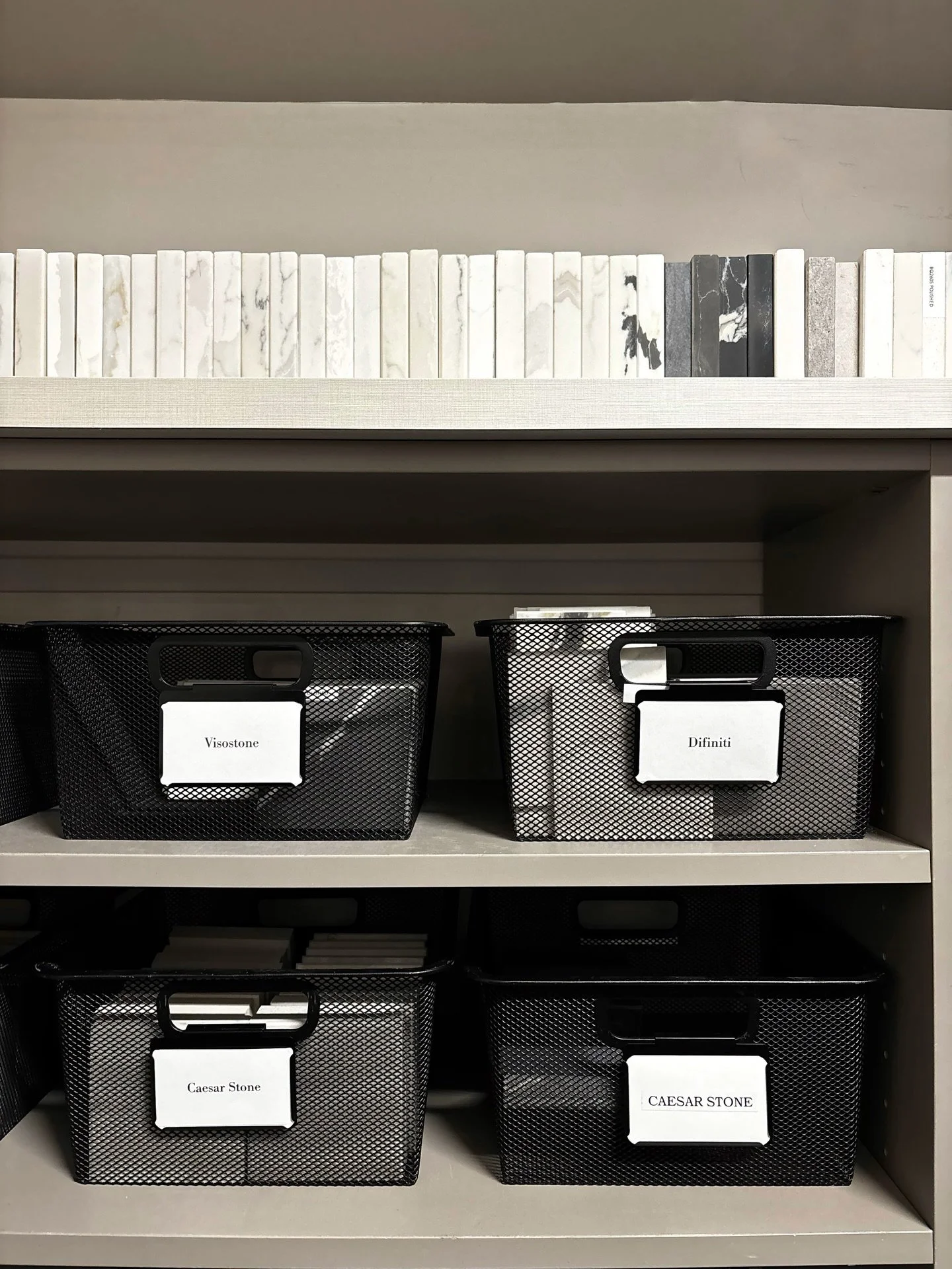 Here&rsquo;s a little before + after moment ✨

We paired a small section down and gave it some room to breathe! Spaces like this need constant upkeep&hellip; and let&rsquo;s be real, your designer&rsquo;s don&rsquo;t have time. That&rsquo;s where @cr