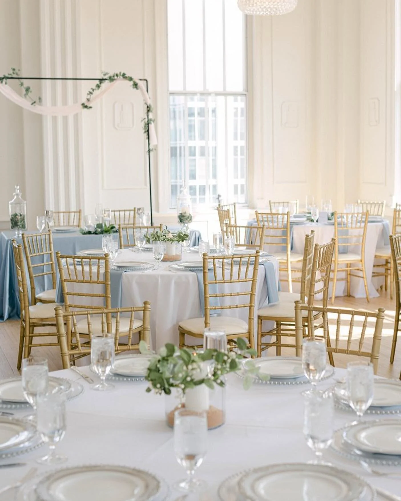 The @cannonroomraleigh and all the natural light goodness ✨