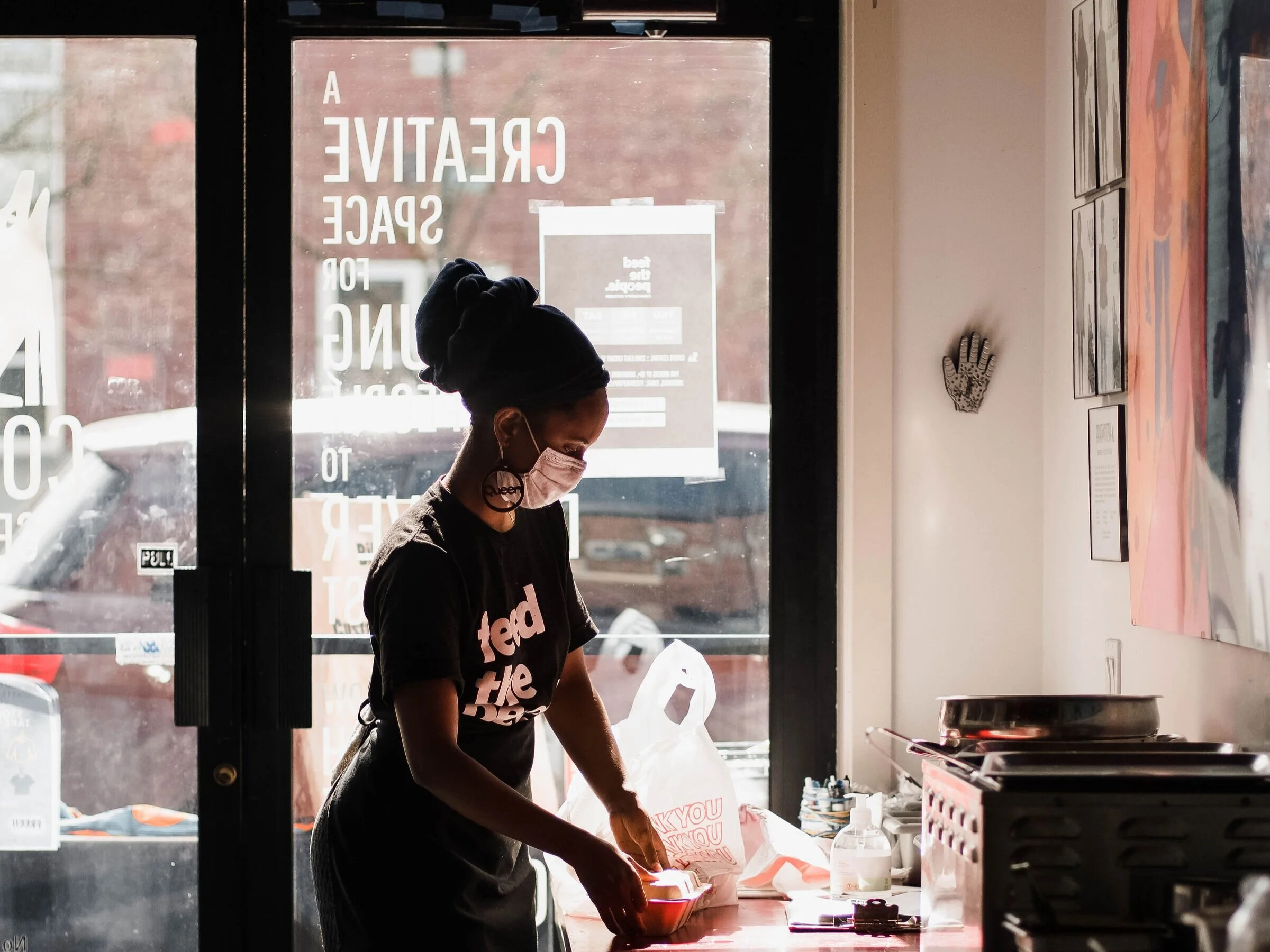 FeedThePeople_TarikAbdullah_Seattle_CookaT_Cooking_Community_Serving.jpg