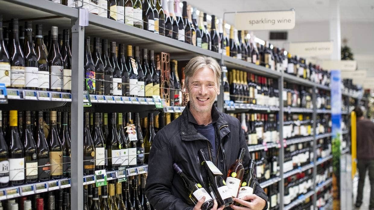 Rain and labour clouds in optimistic outlook for 2022 wine vintage