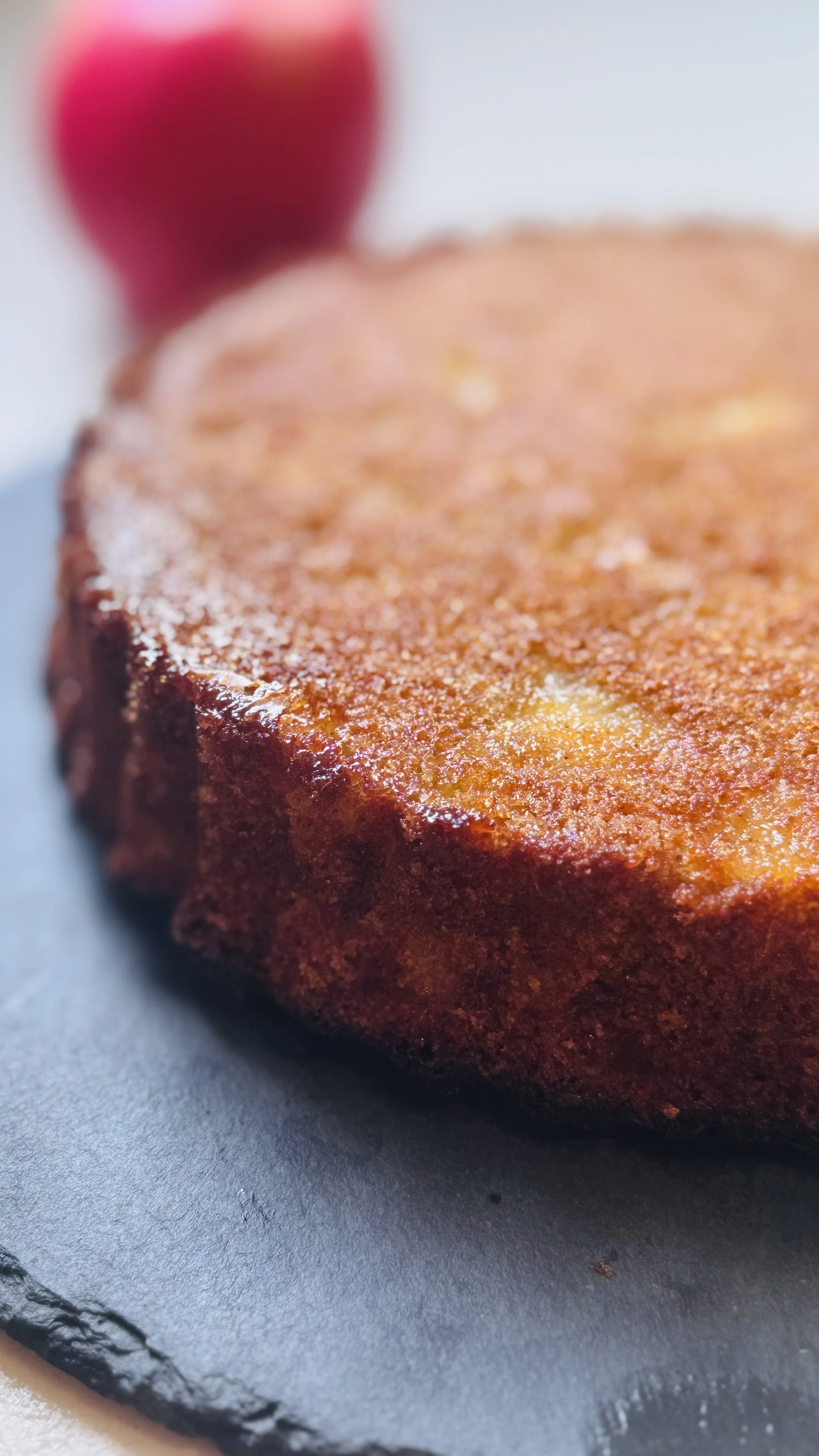 CARAMELISED APPLE CAKE