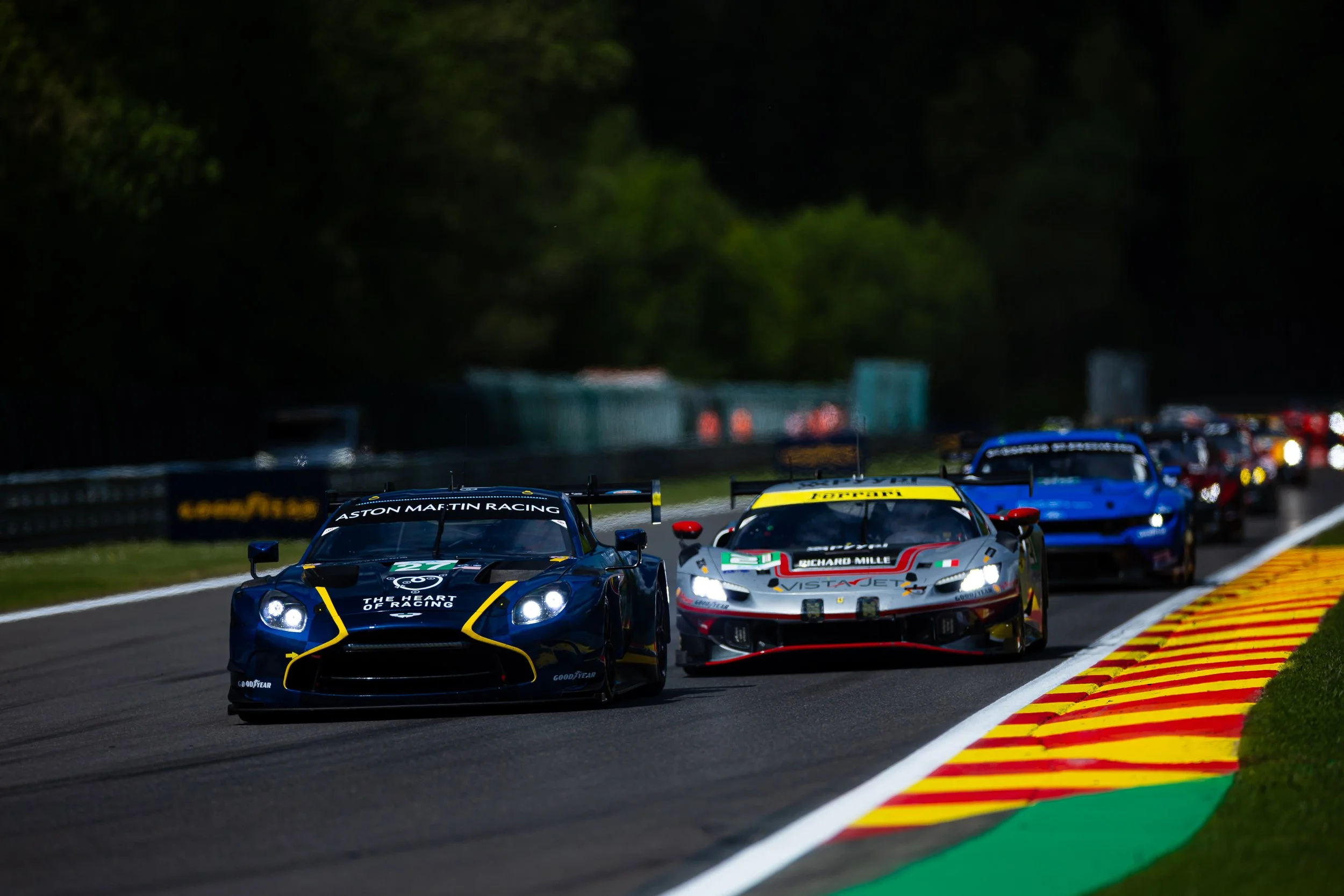 WEC226_050914273916352JJ.jpg