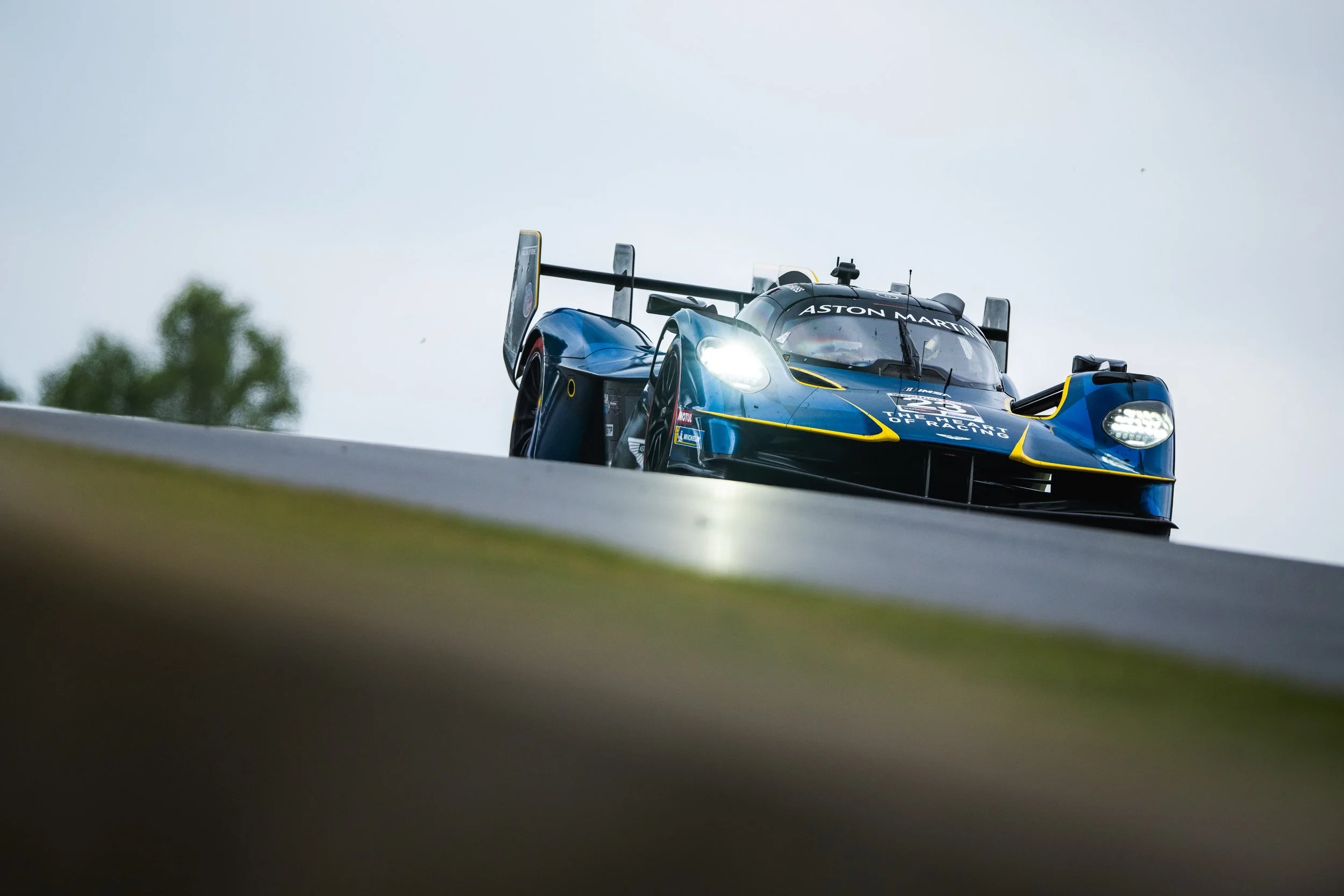 Road America delivered a roller coaster of emotions. The No. 23 Valkyrie secured its best finish of the season with a fifth-place result! 👏 On the GTD side, the No. 27 Vantage led 96 of the race&rsquo;s 142 laps but was relegated from fourth to 15th
