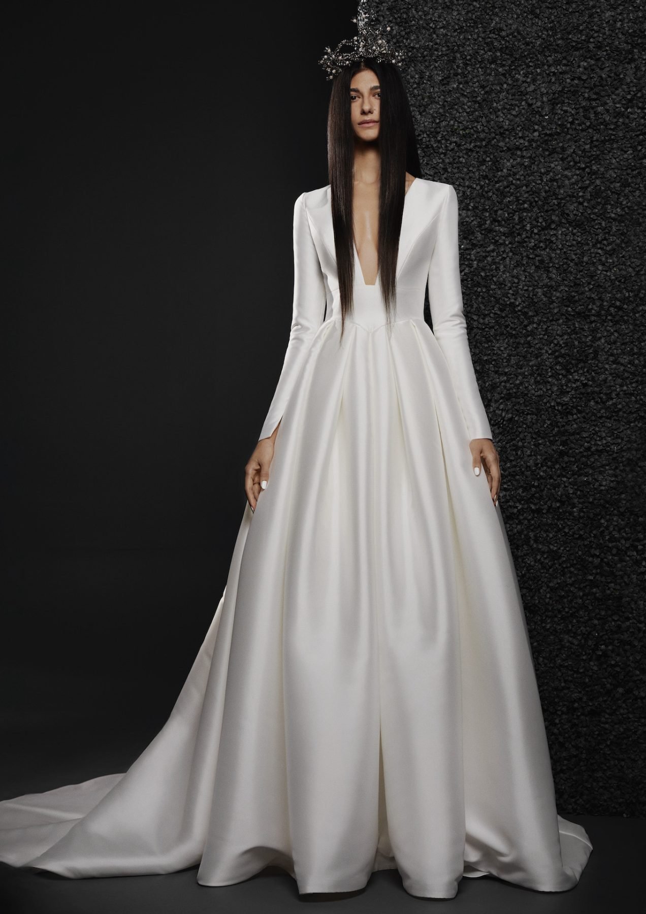 vera-wang-bride-long-sleeve-mikado-ball-gown-wedding-dress-with-dropped-waist-and-deep-v-neckline-34421511-1272x1800.jpeg