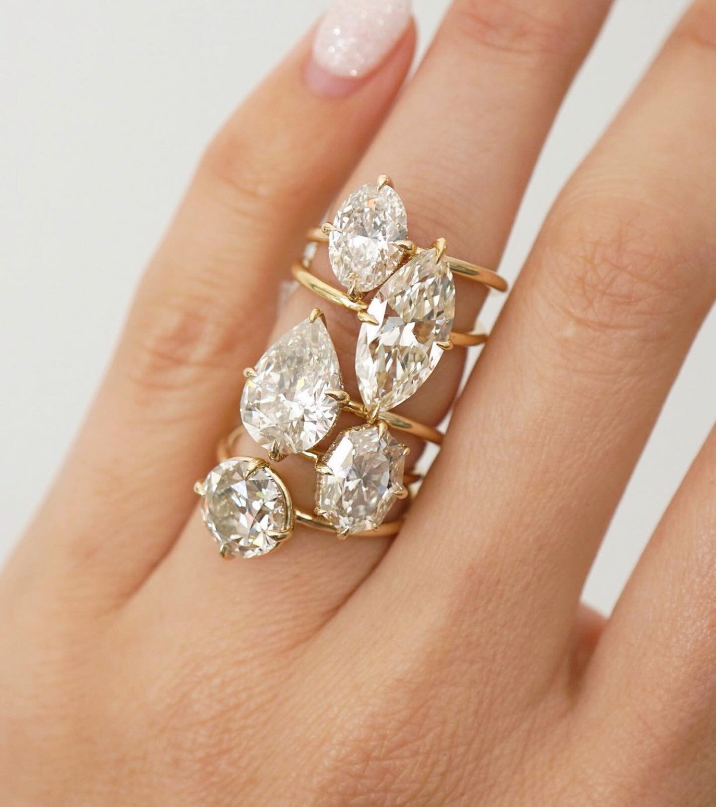 We&rsquo;re drooling over these @sofiakaman rings!✨ What is your favourite stone shape?!