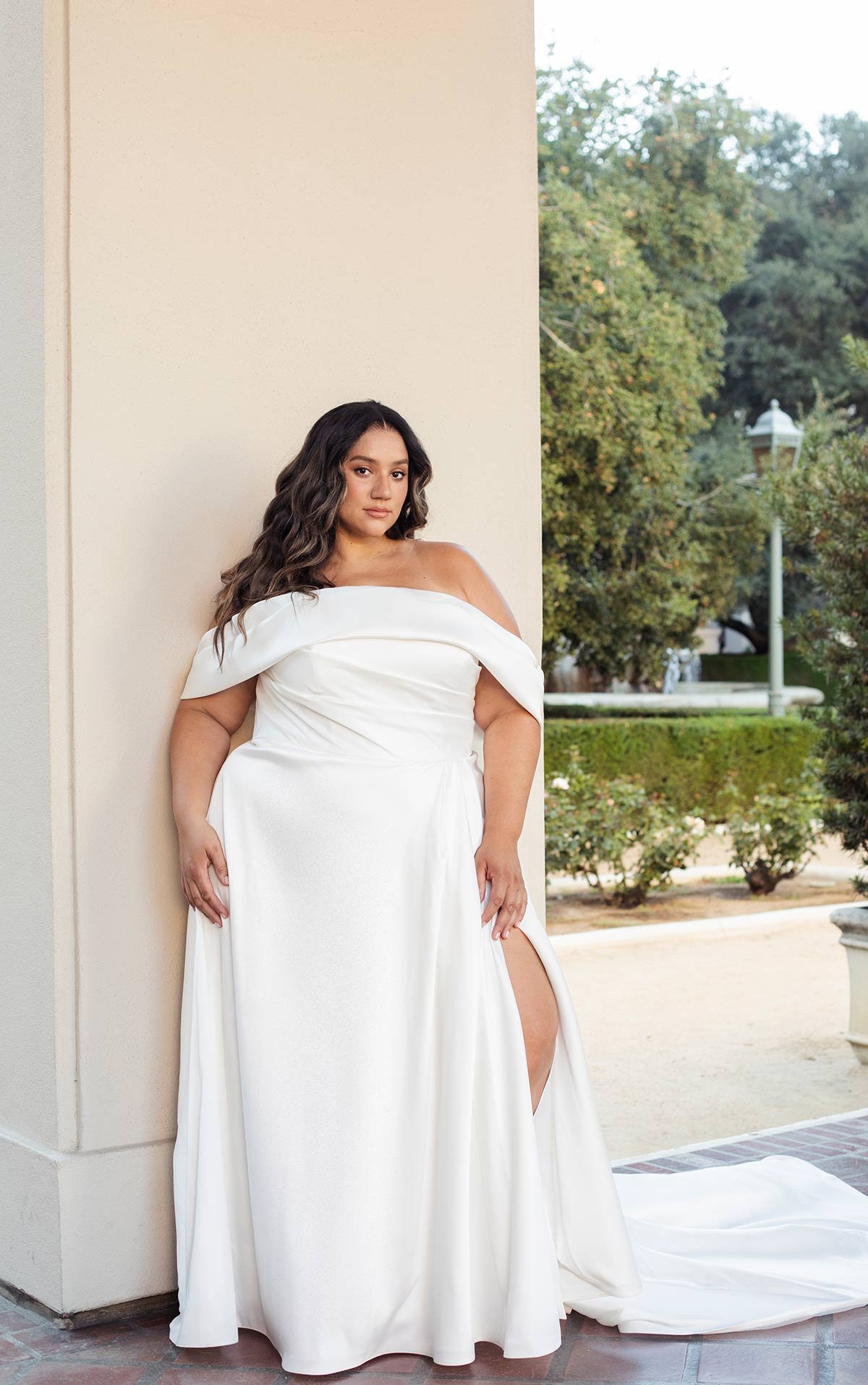 Essense of Australia PLUS — The Bridal Boutique