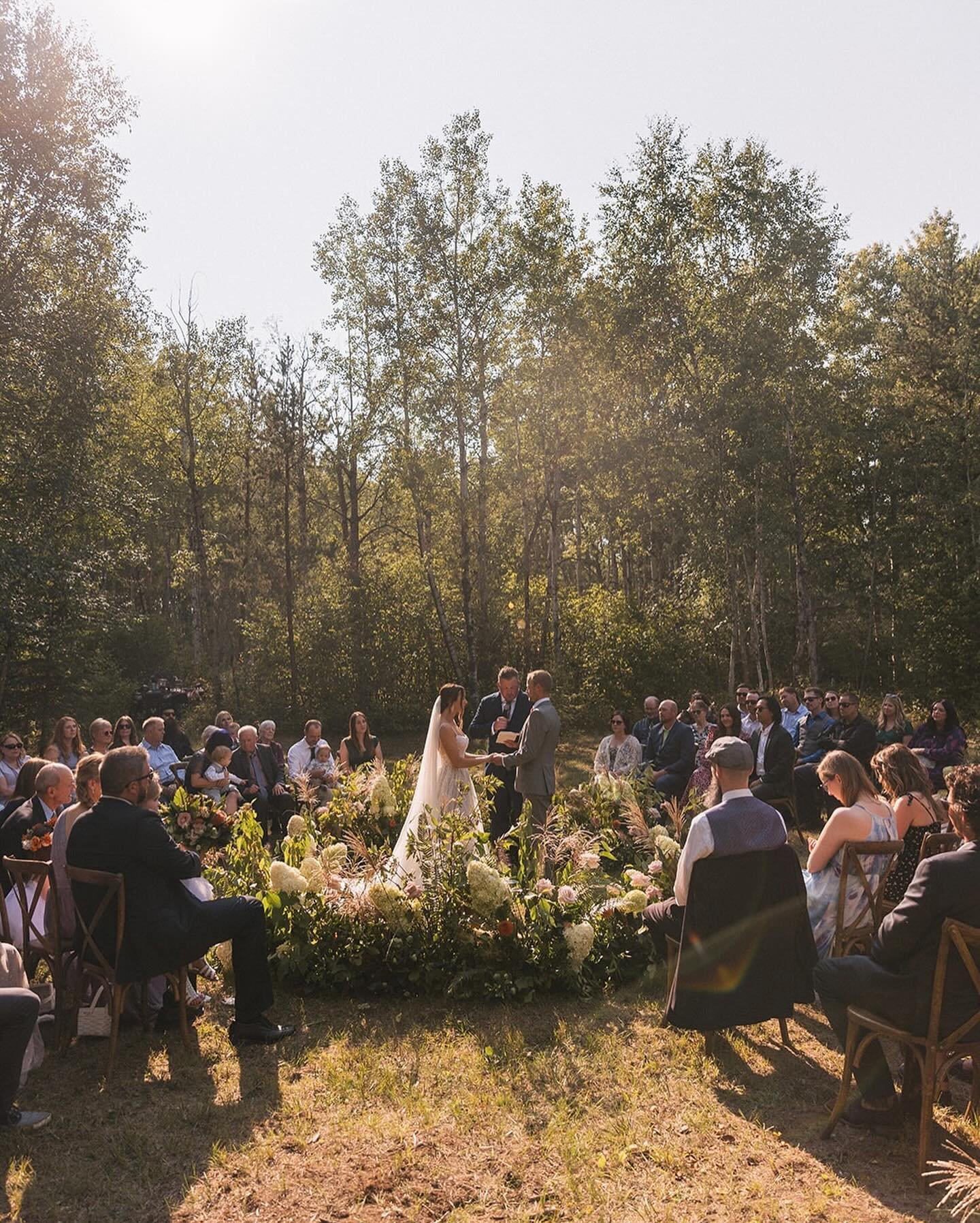 How MAGICAL was the beautiful @michelle_fournier&rsquo;s wedding?!✨ So dreamy!

Planning: @sandrabettinaevents
Photographer: @nicoleashley
Florist: @corychristopher
Wedding Dress: custom @martinalianabridal via @thebridalboutique✨
Rentals: @specialev