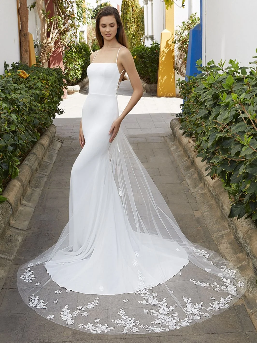 23_Love_PRO_BELLE_Side_1064_1418_80_int_s_c1.jpg