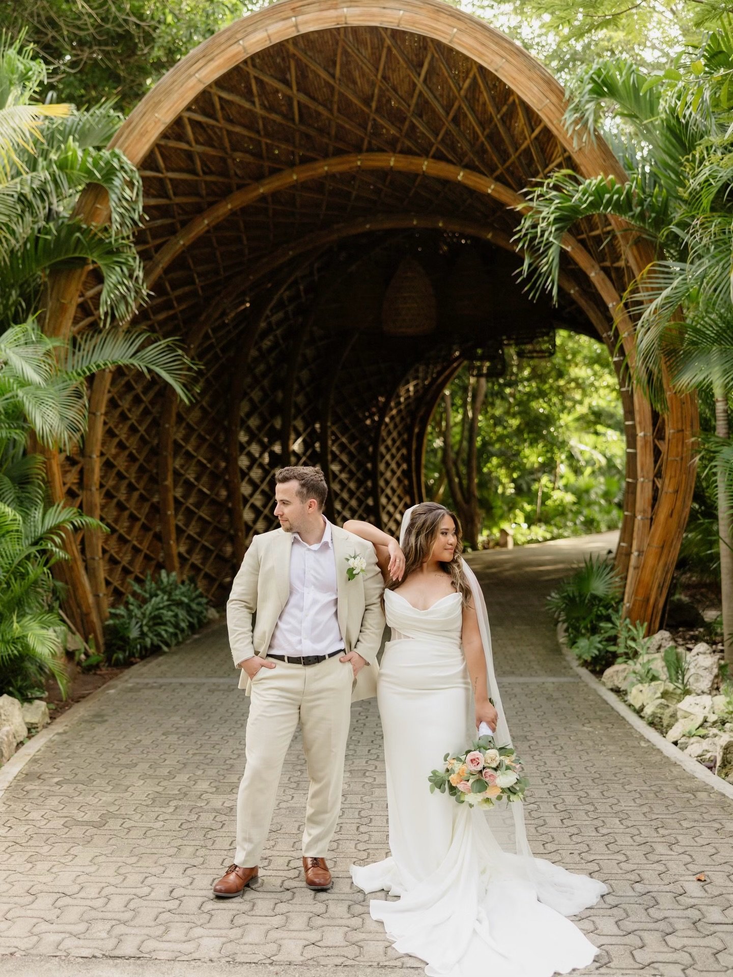 How beautiful is this venue our gorgeous bride @ritamckeon_ was married at?!✨ She looked incredible in the Dimitra gown from our private collection!

Photography: @pinkbalanceweddings 
Venue: @sandosplayacar 

#destinationwedding #mexicowedding #mexi